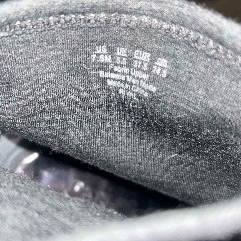 Booties - Picture 4 of 4